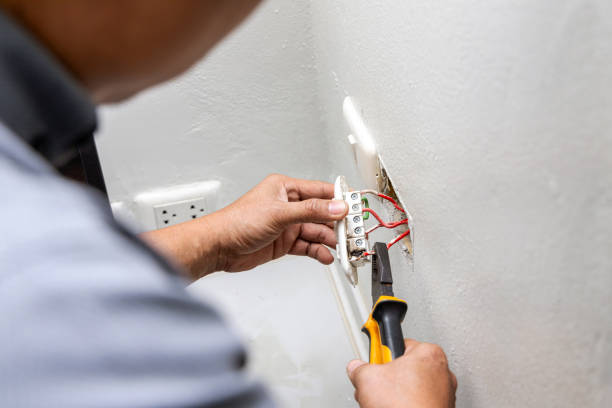 Best Affordable Emergency Electrician  in North Richland Hills, TX